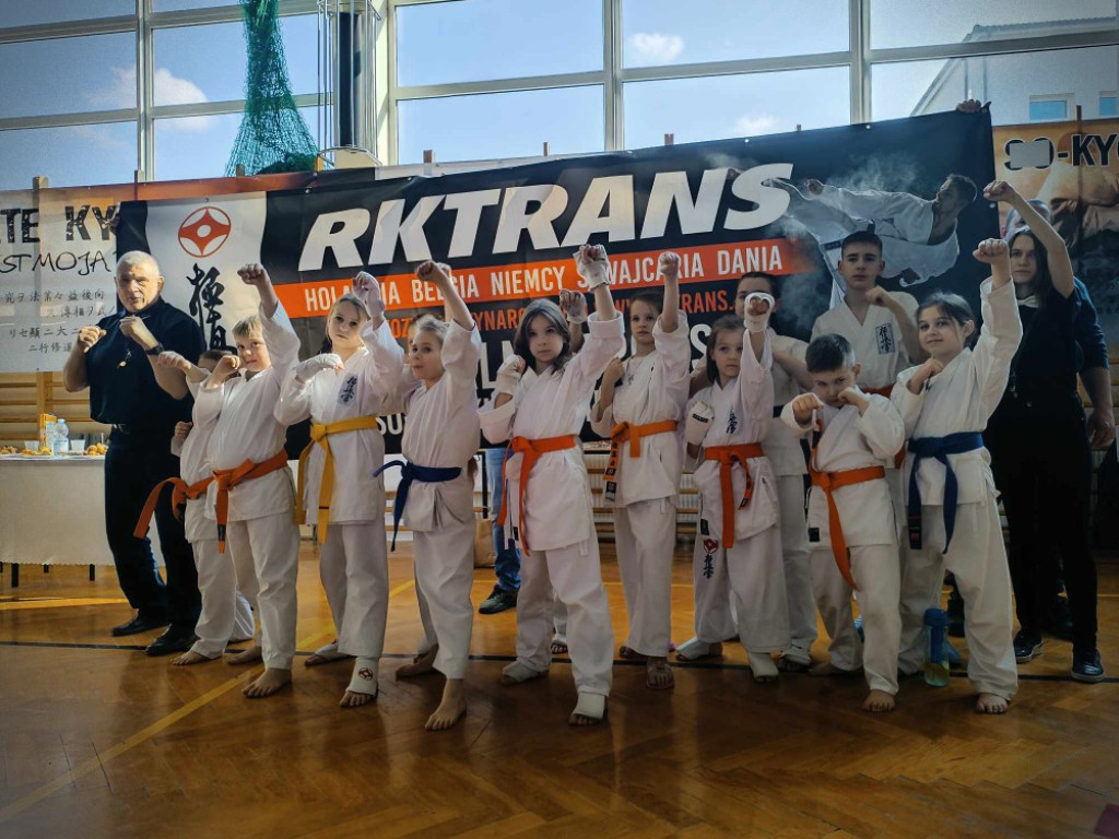 Hrubieszowscy karatecy z medalami [ZDJĘCIA]