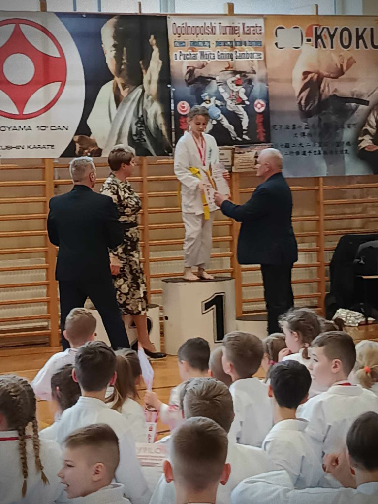 Hrubieszowscy karatecy z medalami [ZDJĘCIA]