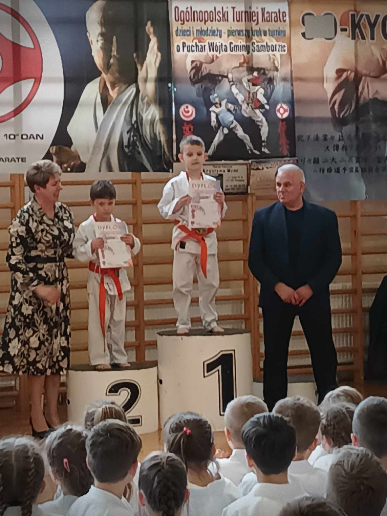 Hrubieszowscy karatecy z medalami [ZDJĘCIA]