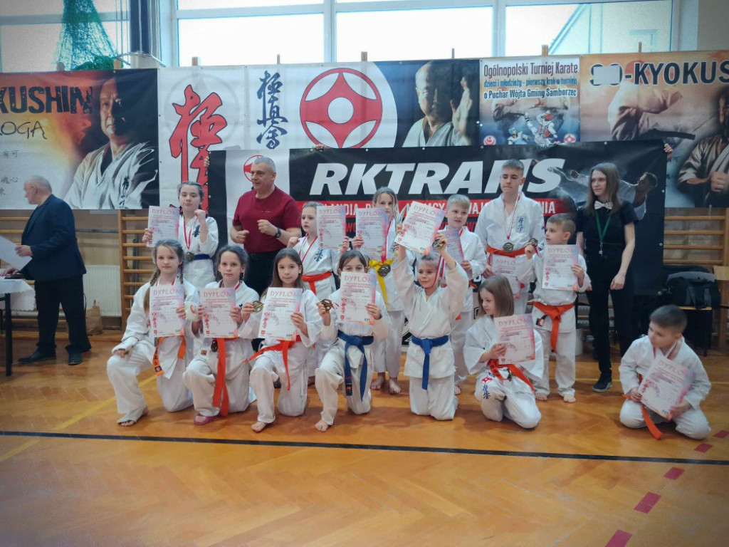 Hrubieszowscy karatecy z medalami [ZDJĘCIA]