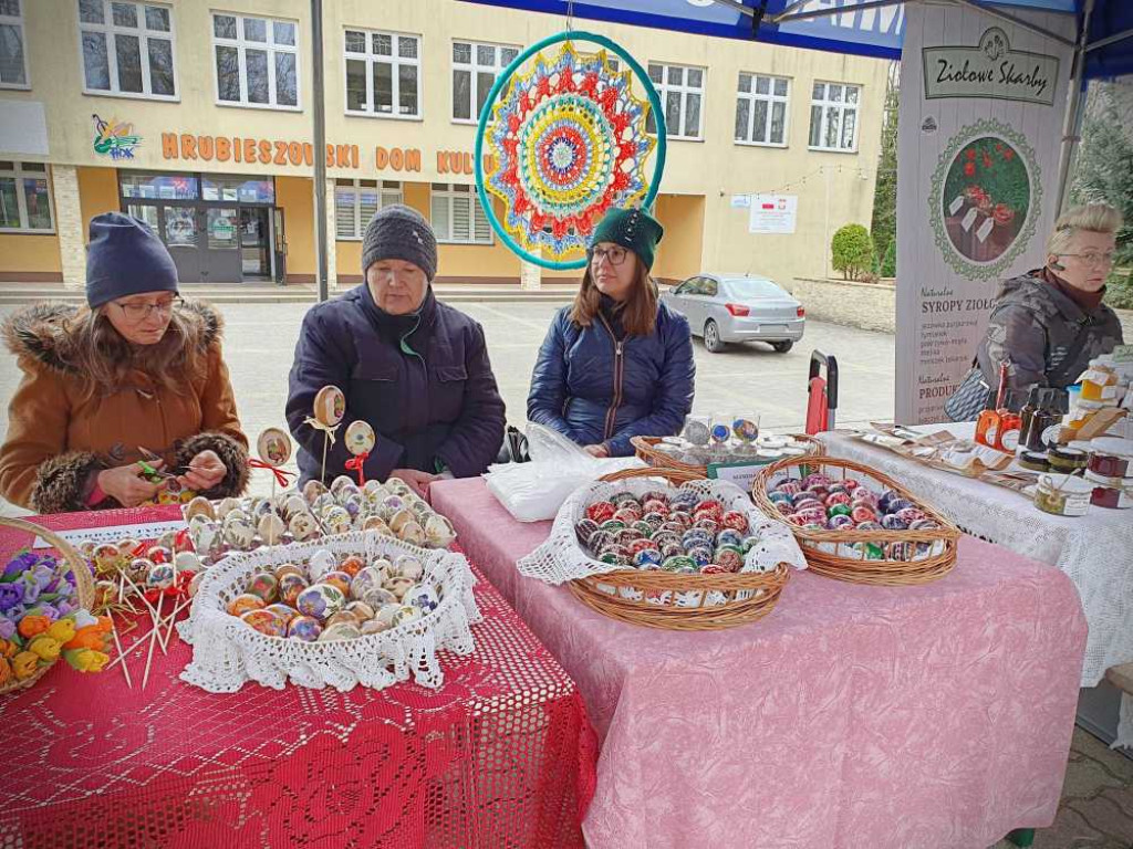 Hrubieszów: Kiermasz wielkanocny [ZDJĘCIA]