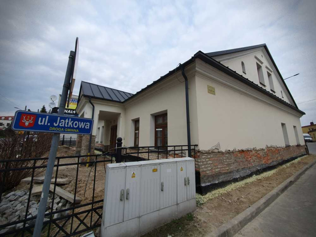 Hrubieszów: Remont dworku [ZDJĘCIA]