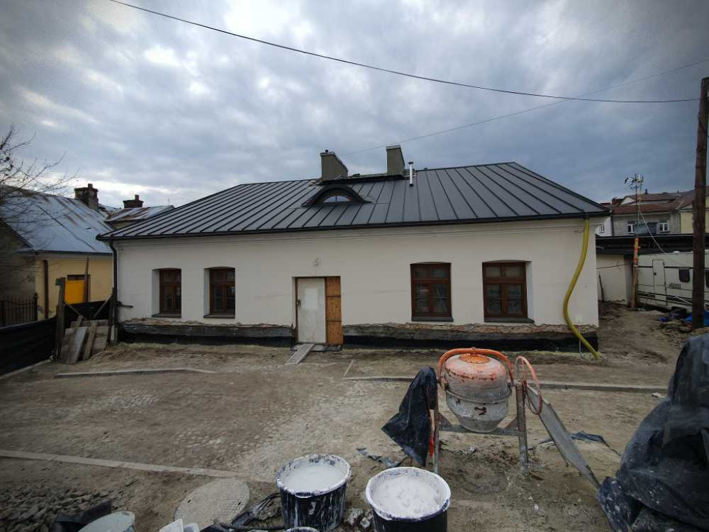 Hrubieszów: Remont dworku [ZDJĘCIA]