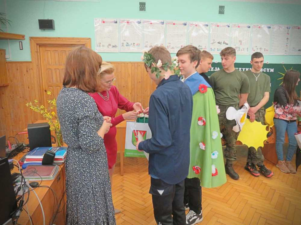 Hrubieszów: Wiosennie w języku obcym [ZDJĘCIA]