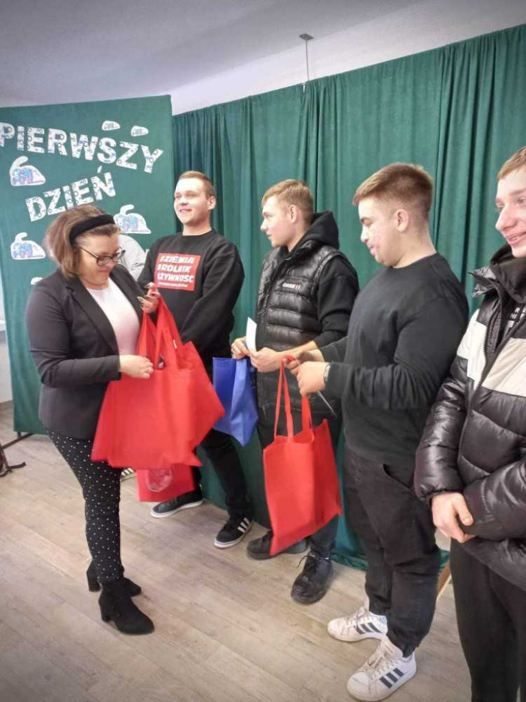 Hrubieszów: Pierwszy dzień wiosny w rolniczym stylu [ZDJĘCIA]
