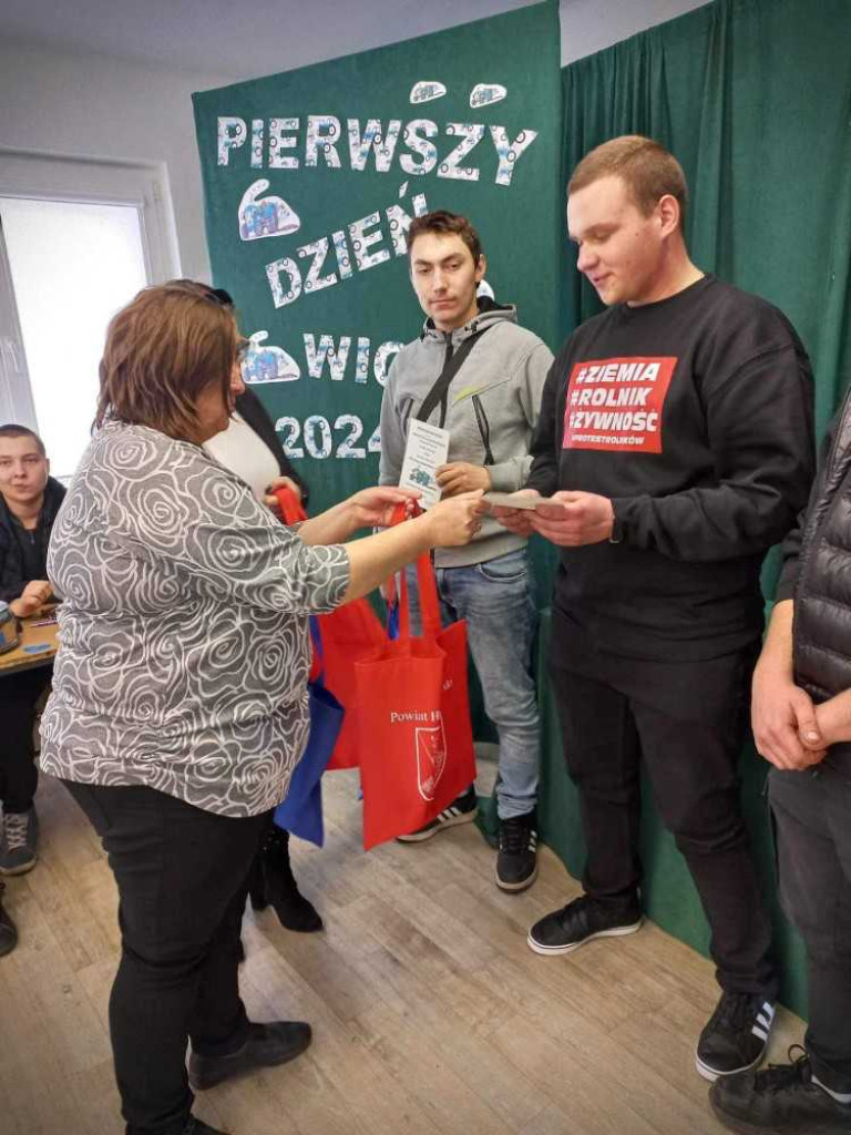 Hrubieszów: Pierwszy dzień wiosny w rolniczym stylu [ZDJĘCIA]