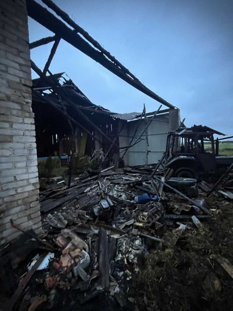 Pożar budynku gospodarczego w Masłomęczu [ZDJĘCIA]
