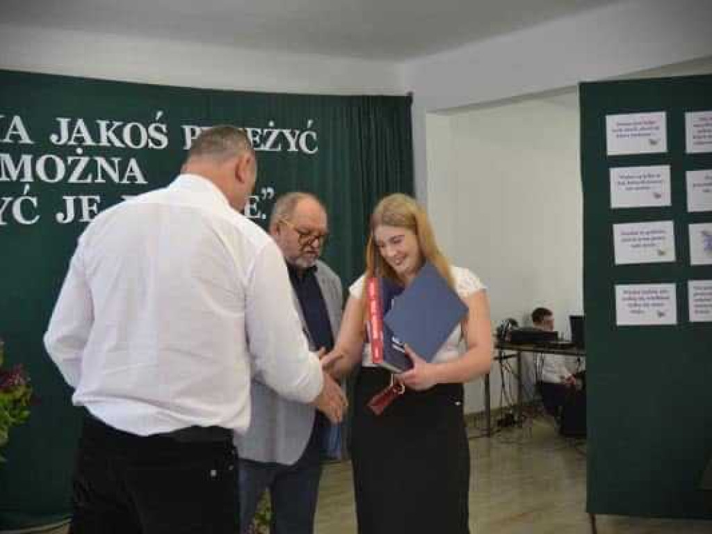 Hrubieszów: Pożegnanie maturzystów ZS nr 4 [ZDJĘCIA]