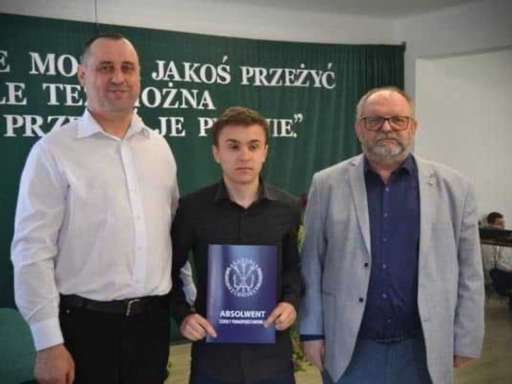 Hrubieszów: Pożegnanie maturzystów ZS nr 4 [ZDJĘCIA]