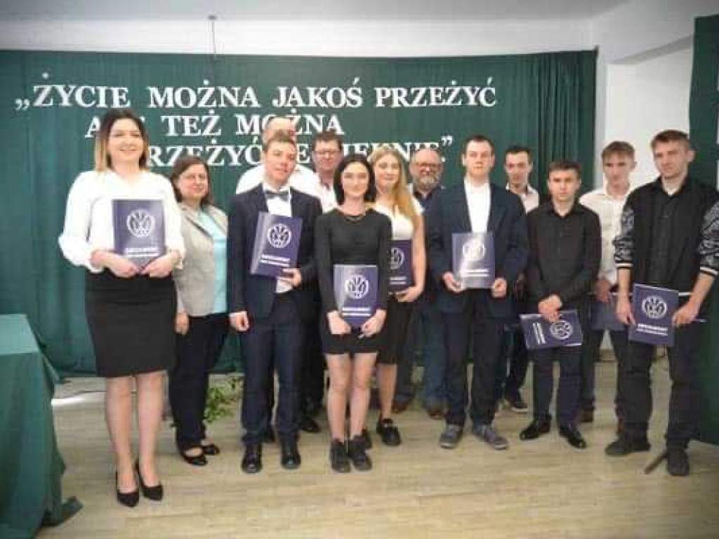 Hrubieszów: Pożegnanie maturzystów ZS nr 4 [ZDJĘCIA]