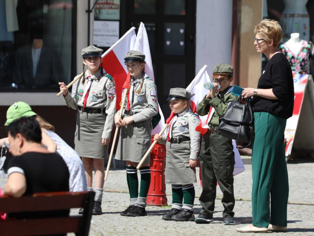 Marsza Flagi w Hrubieszowie [ZDJĘCIA]