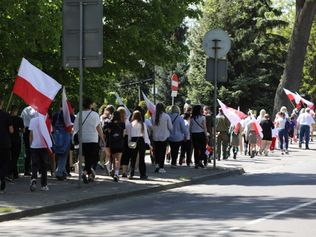 Marsza Flagi w Hrubieszowie [ZDJĘCIA]