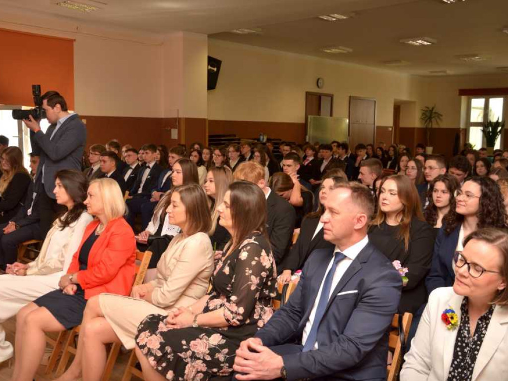 Hrubieszów: Absolwenci Staszica 2024 [ZDJĘCIA]