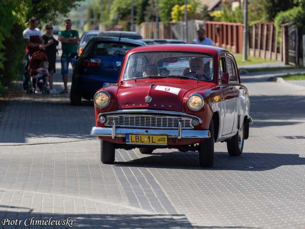 1-Majowa Motoparada Klasyków w Zamościu. Najładniejszym samochodem uznano Syrenę 105 Bosto Krzysztofa Leśniaka z Wiszniowa [ZDJĘCIA]