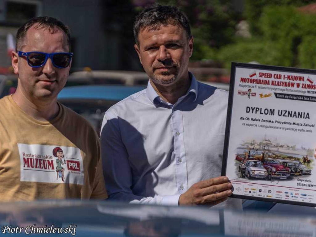 1-Majowa Motoparada Klasyków w Zamościu. Najładniejszym samochodem uznano Syrenę 105 Bosto Krzysztofa Leśniaka z Wiszniowa [ZDJĘCIA]
