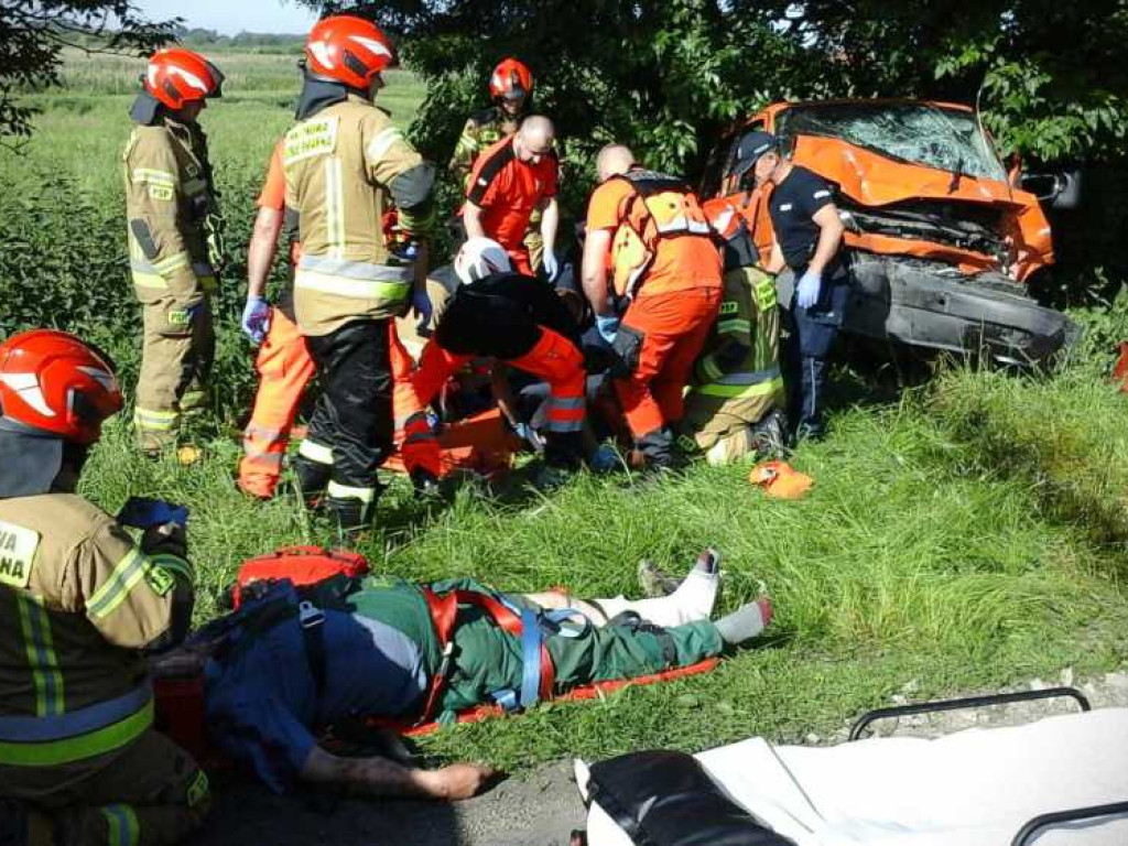Hrubieszów: Groźny wypadek na Grabowieckiej. 5 osób trafiło do szpitali [ZDJĘCIA]