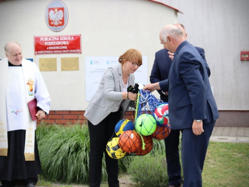 Nowe boisko otwarte! [ZDJĘCIA]