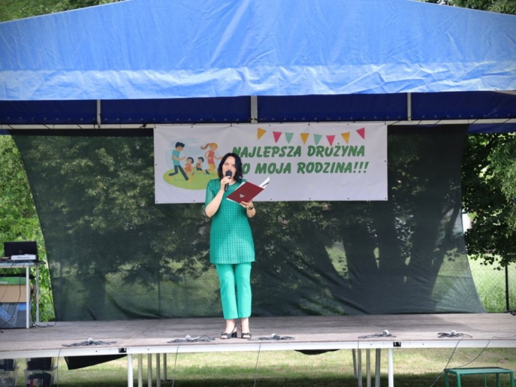 Nowe boisko otwarte! [ZDJĘCIA]