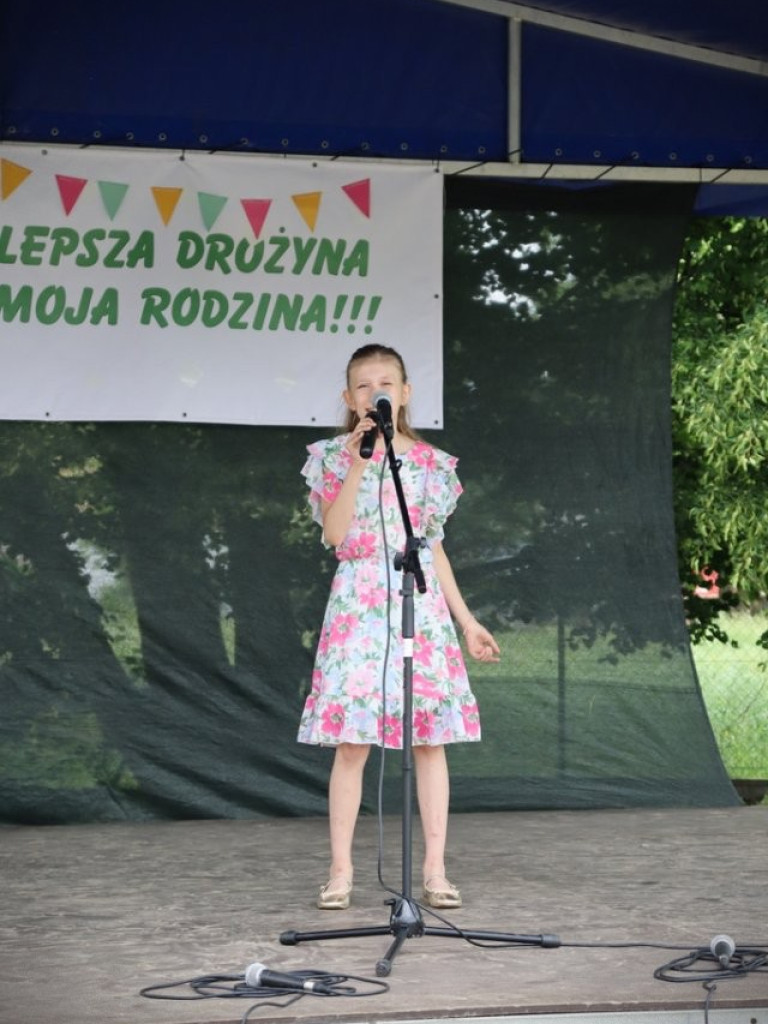 Nowe boisko otwarte! [ZDJĘCIA]
