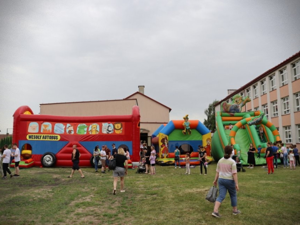 Nowe boisko otwarte! [ZDJĘCIA]