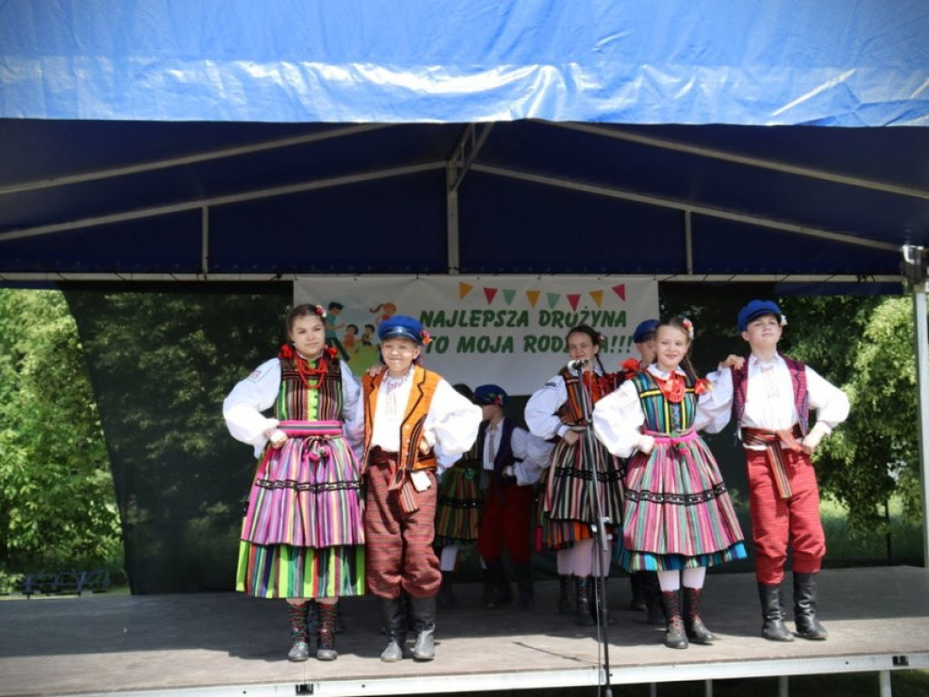 Nowe boisko otwarte! [ZDJĘCIA]