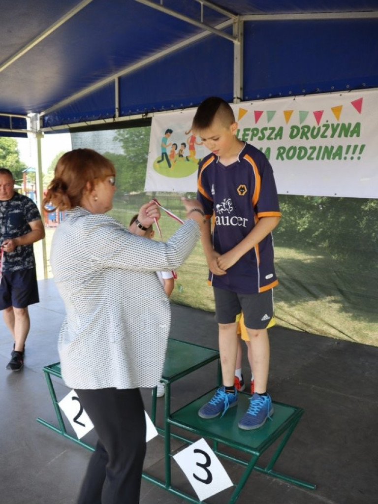 Nowe boisko otwarte! [ZDJĘCIA]