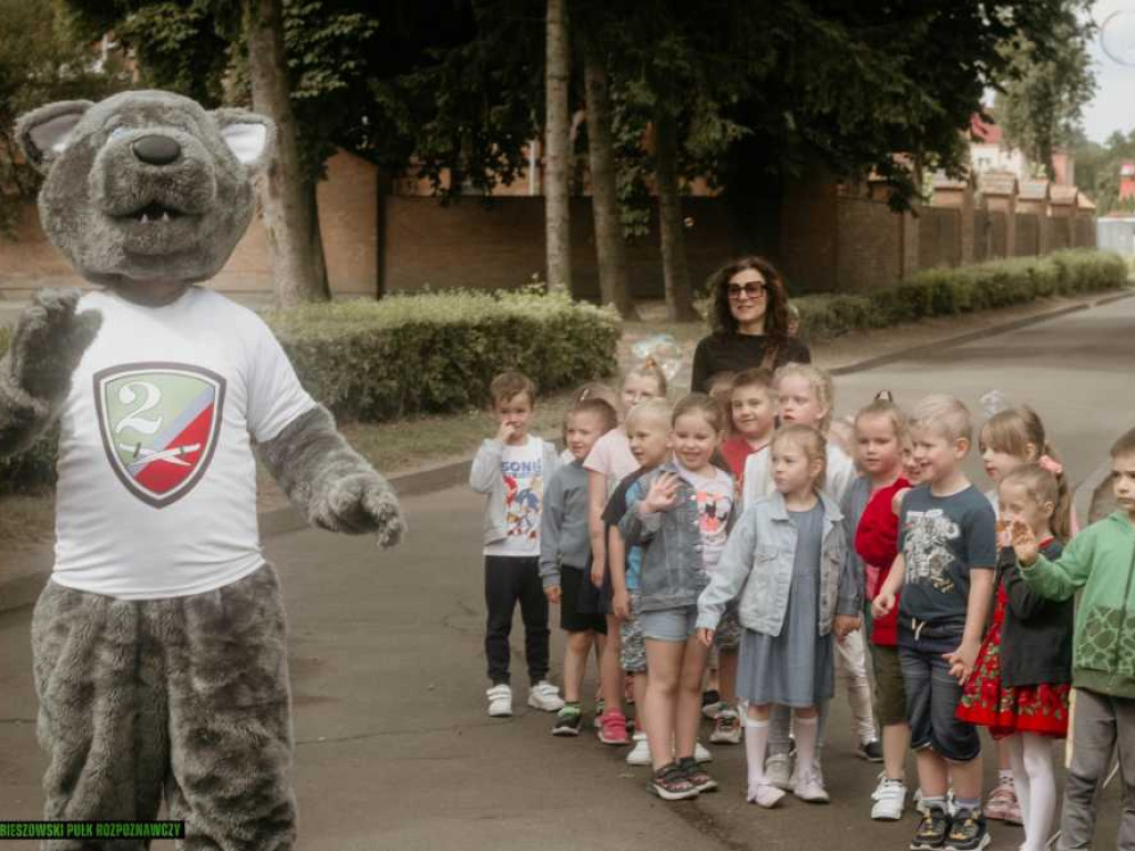 Hrubieszów: W dniu otwartym koszary odwiedziło ponad 1500 osób! [ZDJĘCIA]