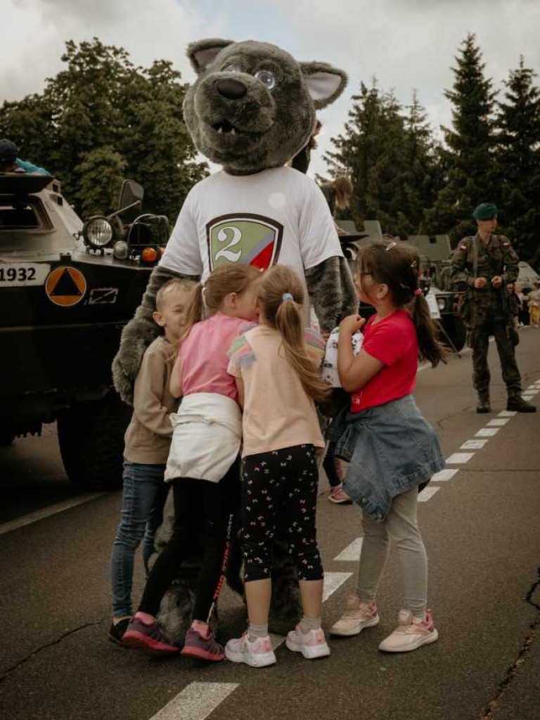 Hrubieszów: W dniu otwartym koszary odwiedziło ponad 1500 osób! [ZDJĘCIA]
