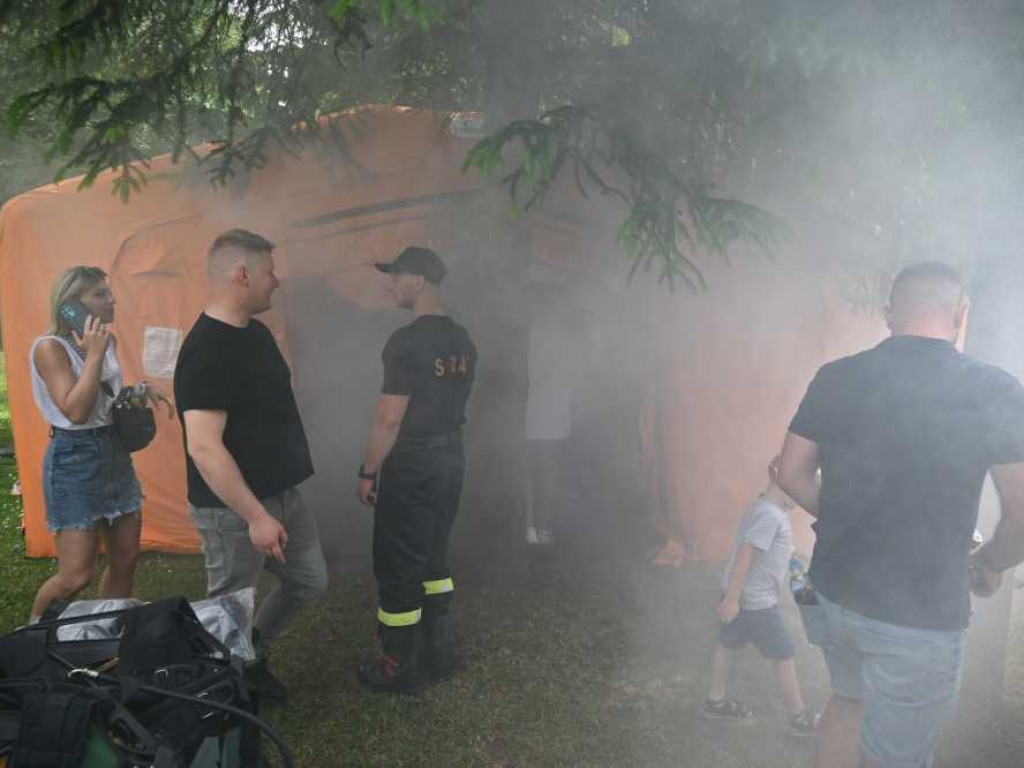 Hrubieszów: Mundurowy Dzień Dziecka. Piana party na HOSiR [ZDJĘCIA]
