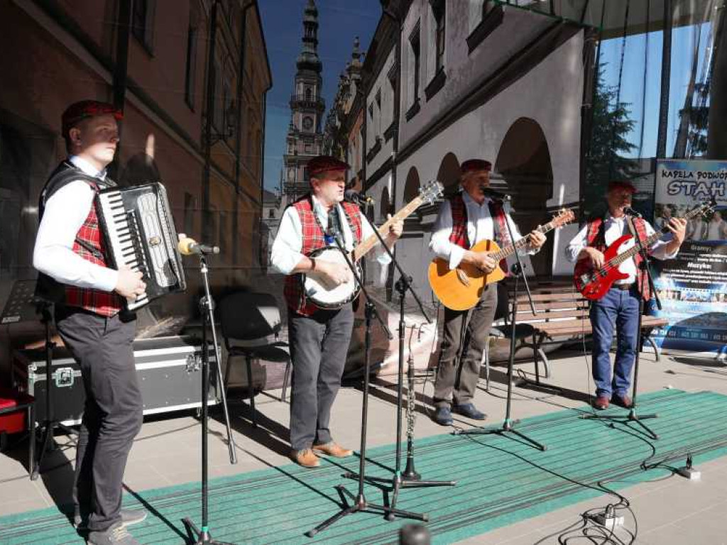 Za nami XIV Wojewódzki Festiwal Kapel Ulicznych i Podwórkowych [ZDJĘCIA]