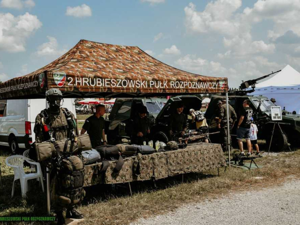 Hrubieszowscy zwiadowcy na pokazach lotniczych [ZDJĘCIA]