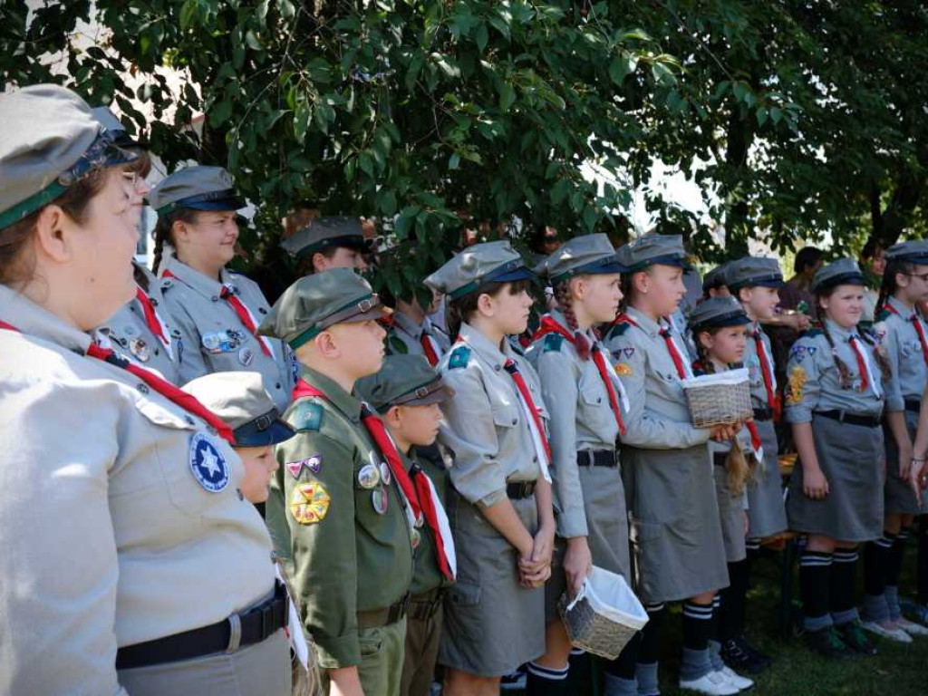 Odsłonięcie pomnika bohaterów [ZDJĘCIA]