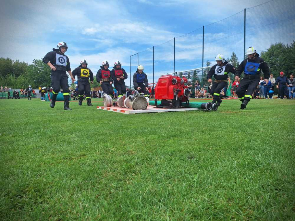 Powiat hrubieszowski: Najlepsi w zawodach sportowo-pożarniczych [ZDJĘCIA]