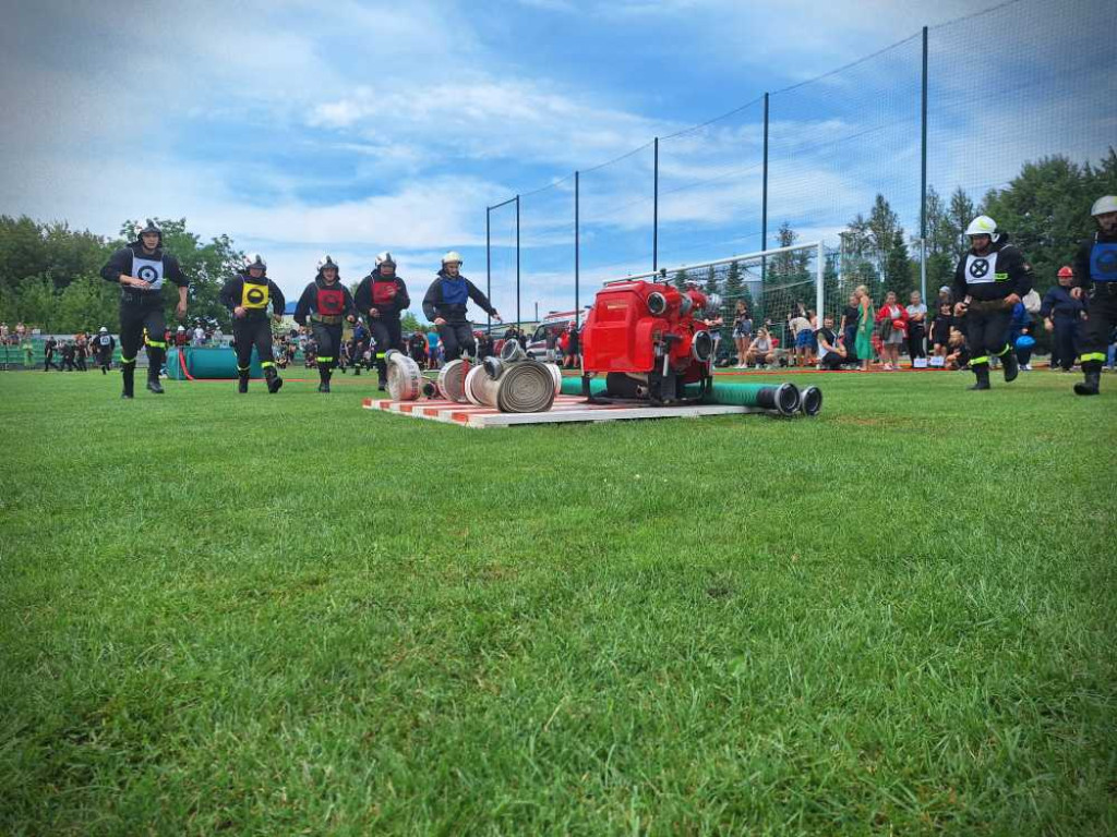 Powiat hrubieszowski: Najlepsi w zawodach sportowo-pożarniczych [ZDJĘCIA]