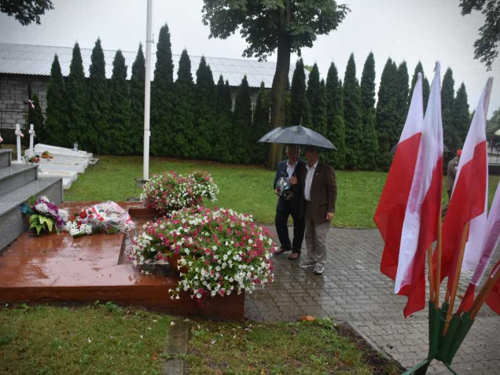 Hrubieszów: Uczczono pamięć ofiar Rzezi Wołyńskiej [ZDJĘCIA]