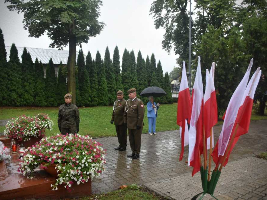 Hrubieszów: Uczczono pamięć ofiar Rzezi Wołyńskiej [ZDJĘCIA]