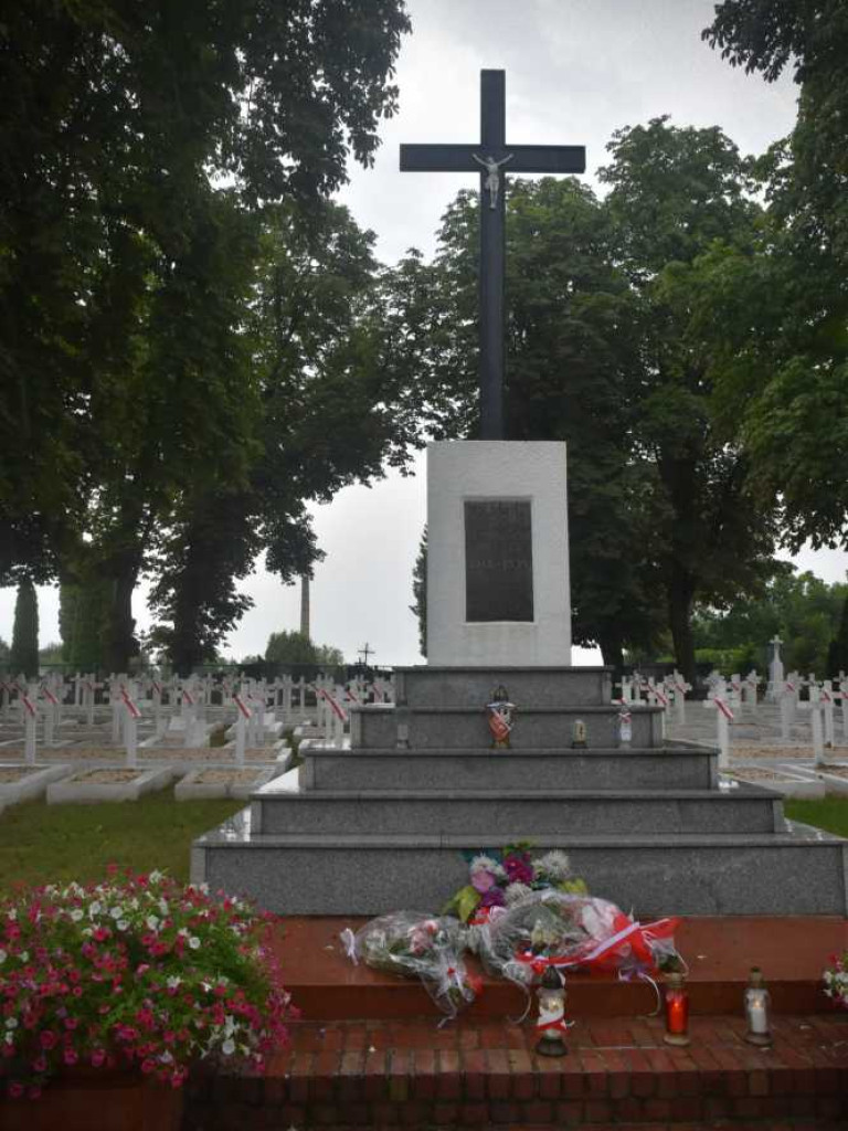 Hrubieszów: Uczczono pamięć ofiar Rzezi Wołyńskiej [ZDJĘCIA]