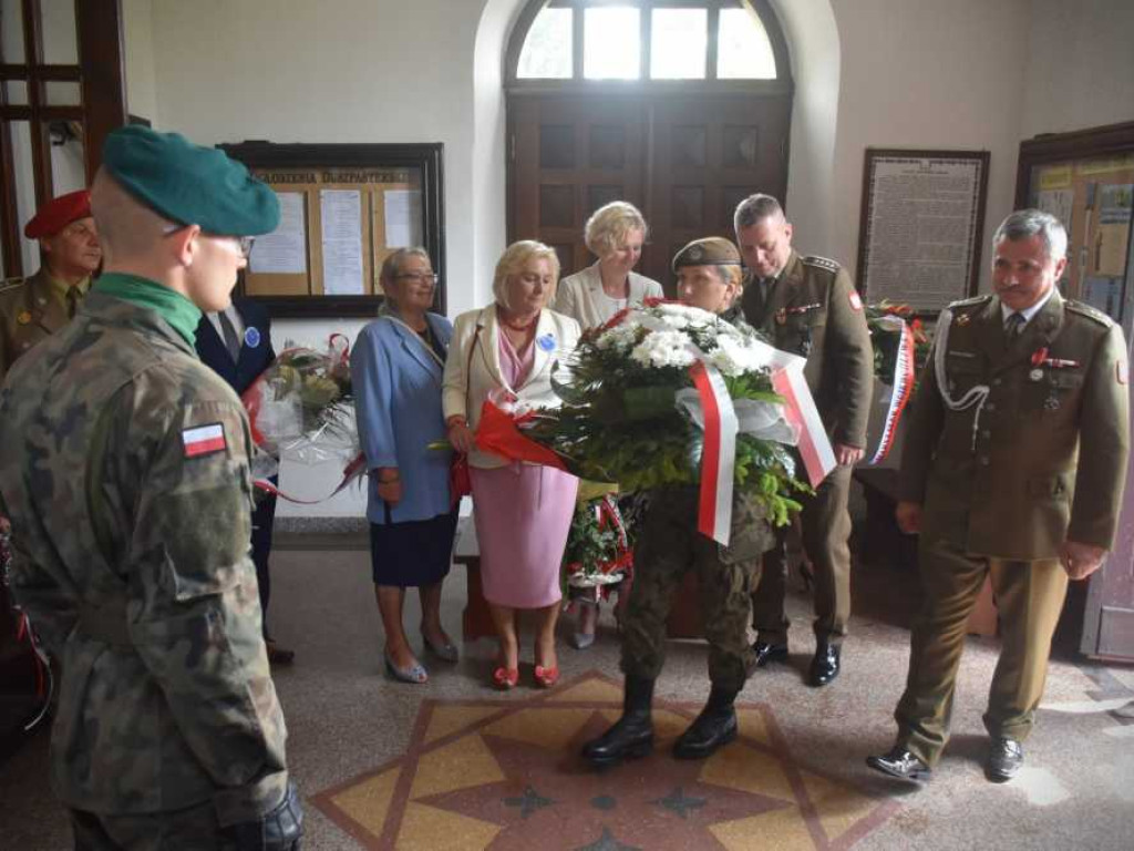 Hrubieszów: Uczczono pamięć ofiar Rzezi Wołyńskiej [ZDJĘCIA]