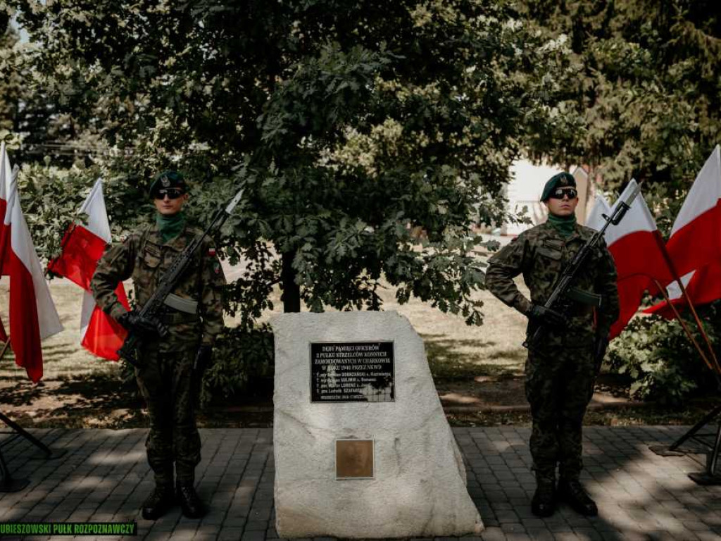Hrubieszowscy zwiadowcy uczcili 104 rocznicę powstania 2 Pułku Strzelców Konnych i pamięć pomordowanych [ZDJĘCIA]