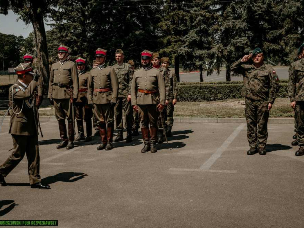 Hrubieszowscy zwiadowcy uczcili 104 rocznicę powstania 2 Pułku Strzelców Konnych i pamięć pomordowanych [ZDJĘCIA]