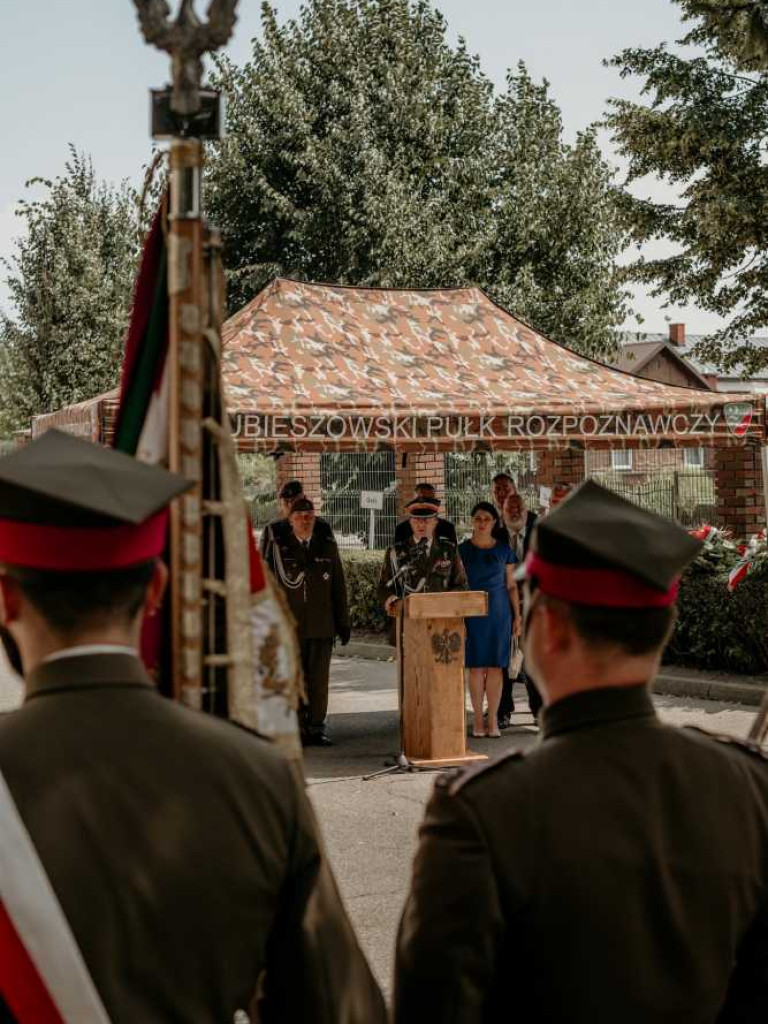 Hrubieszowscy zwiadowcy uczcili 104 rocznicę powstania 2 Pułku Strzelców Konnych i pamięć pomordowanych [ZDJĘCIA]