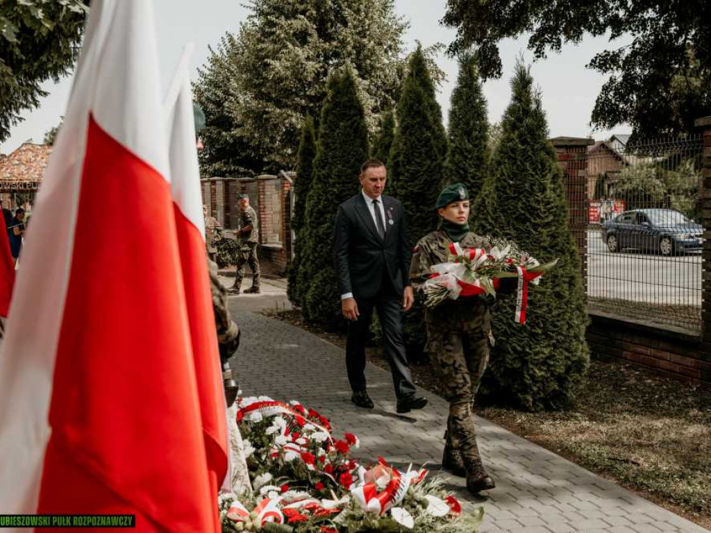 Hrubieszowscy zwiadowcy uczcili 104 rocznicę powstania 2 Pułku Strzelców Konnych i pamięć pomordowanych [ZDJĘCIA]