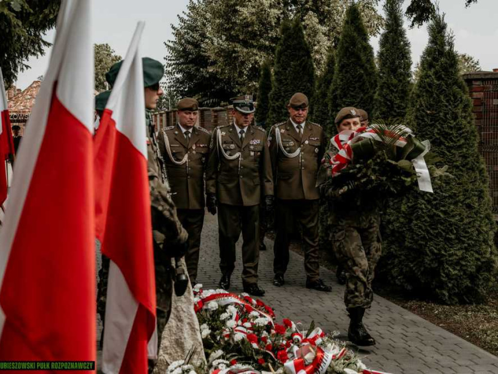 Hrubieszowscy zwiadowcy uczcili 104 rocznicę powstania 2 Pułku Strzelców Konnych i pamięć pomordowanych [ZDJĘCIA]