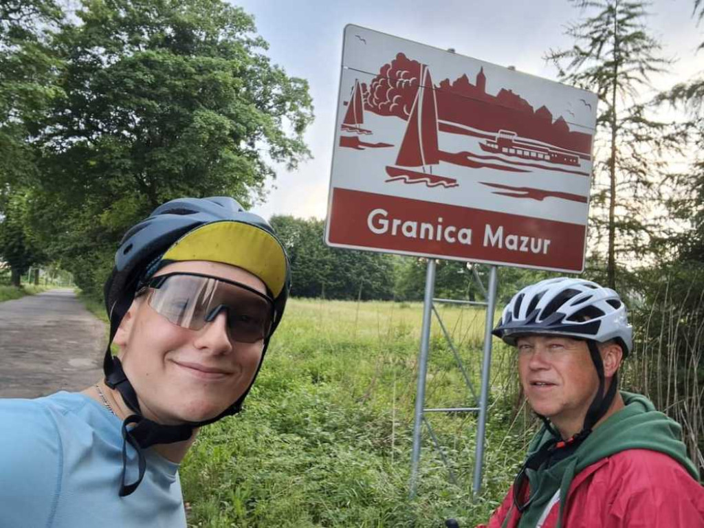 Z Rozkoszówki rowerami dookoła Polski. Ojciec z synem przemierzyli 2770 km [ZDJĘCIA]