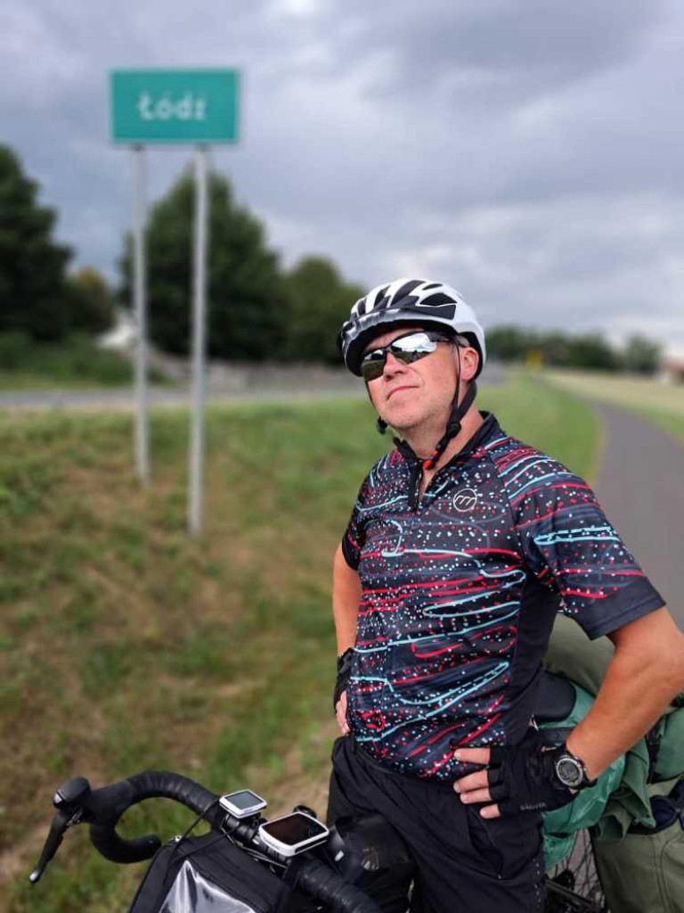 Z Rozkoszówki rowerami dookoła Polski. Ojciec z synem przemierzyli 2770 km [ZDJĘCIA]