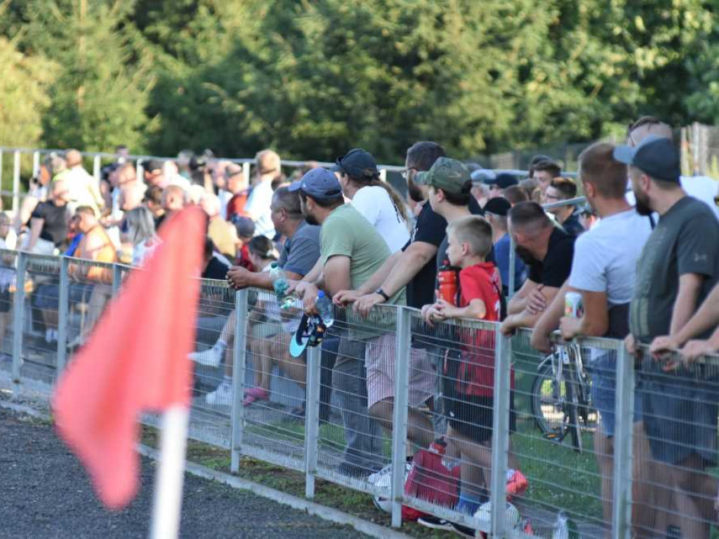 Puchar Starosty dla Huraganu. Inne wieści piłkarskie [ZDJĘCIA]