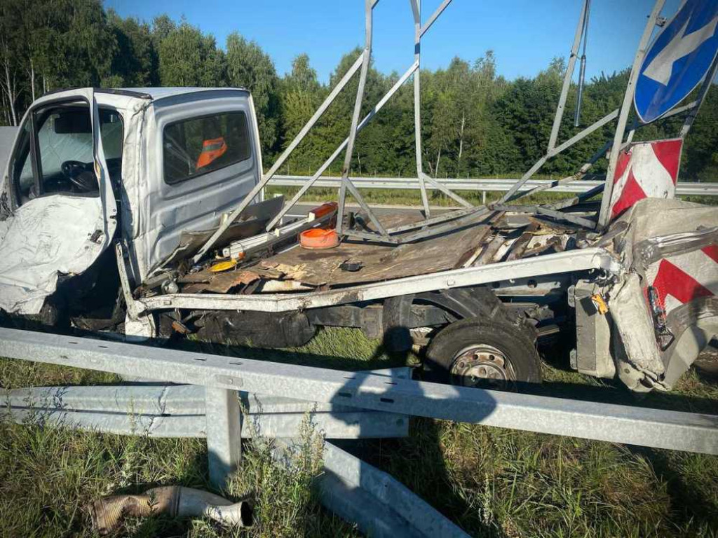 Groźny wypadek na drodze ekspresowej S-19 [ZDJĘCIA]