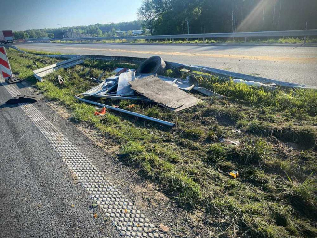Groźny wypadek na drodze ekspresowej S-19 [ZDJĘCIA]