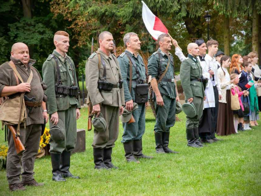 Pamięci bohaterskich powstańców [ZDJĘCIA]