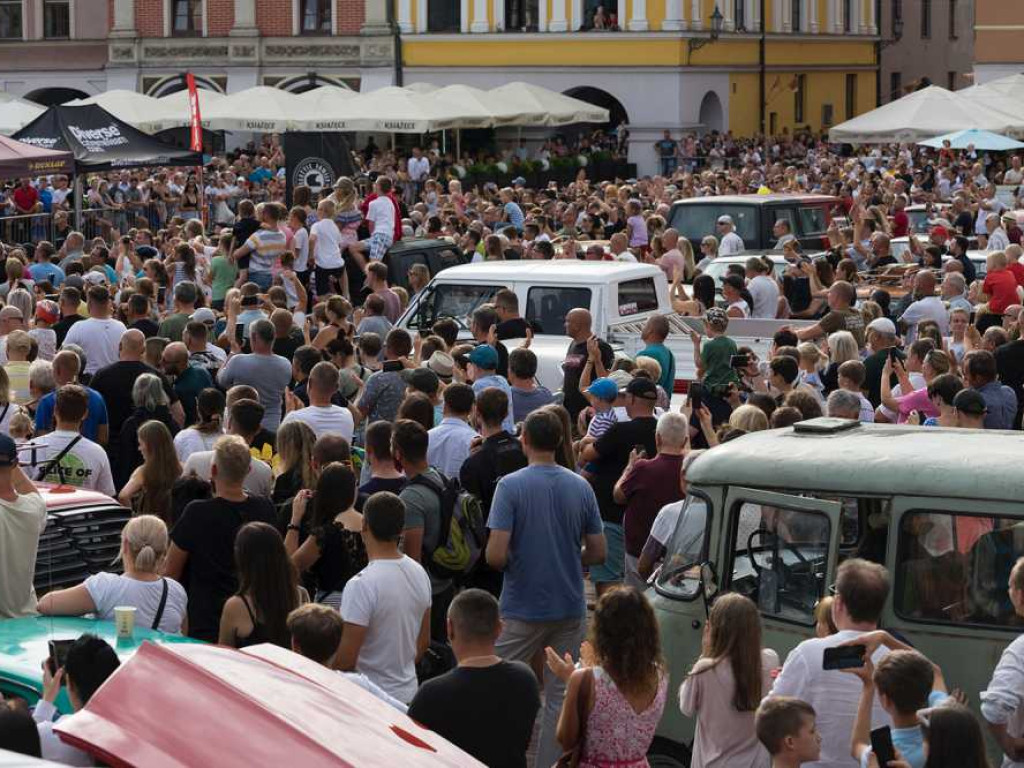Klasyki na ulicach Zamościa! 3 Zlot Pojazdów Zabytkowych Roztoczańskiego Muzeum PRL już wkrótce [ZDJĘCIA]
